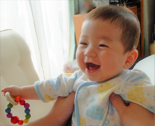 研磨剤 仲介者 スタウト 赤ちゃん 1 ヶ月 おもちゃ Teshigotoya Seibou Jp